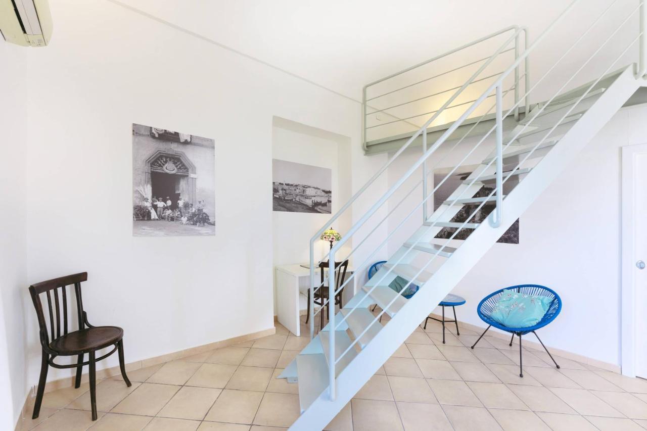 Palazzo Attila - Gioia Apartments Procida Eksteriør billede