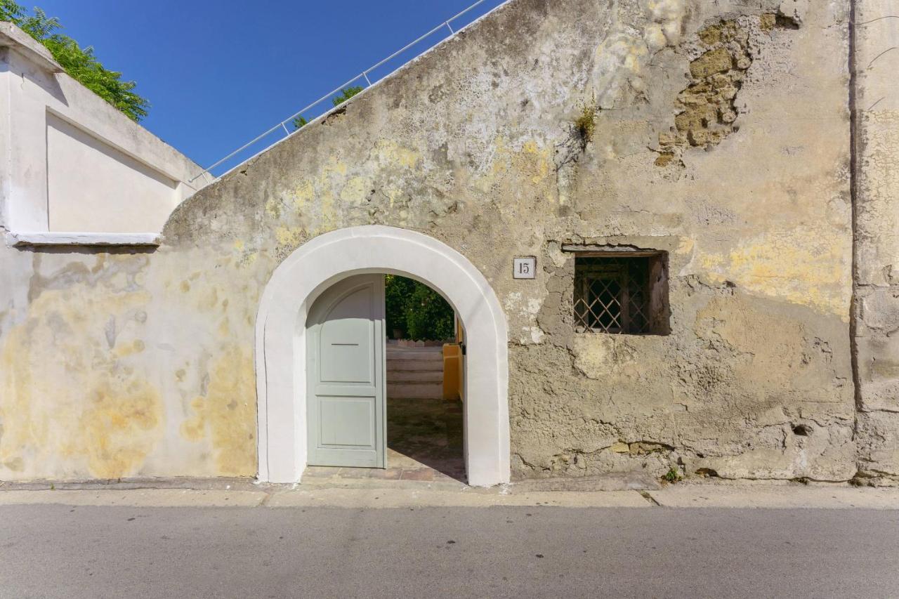 Palazzo Attila - Gioia Apartments Procida Eksteriør billede