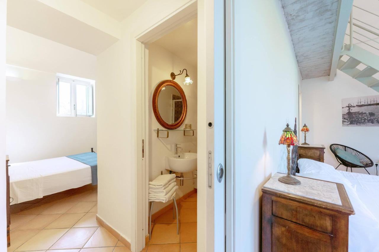 Palazzo Attila - Gioia Apartments Procida Eksteriør billede