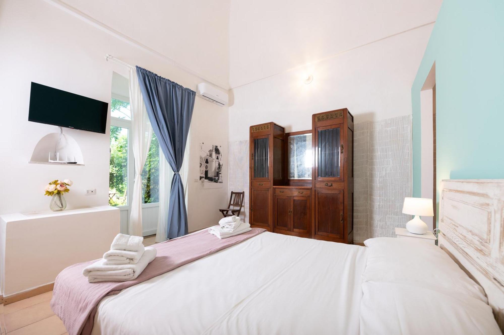 Palazzo Attila - Gioia Apartments Procida Eksteriør billede